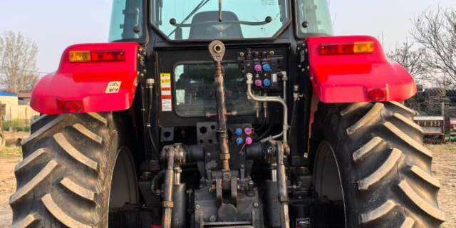 东方红LN2004轮式拖拉机
