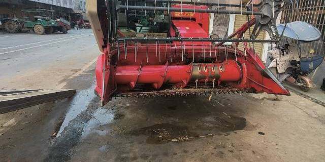 雷沃谷神领航RG3085Pro(4LZ-8G7A)履带收割机