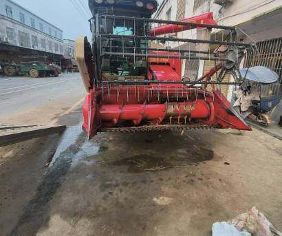 雷沃谷神领航RG3085Pro（4LZ-8G7A）履带收割机