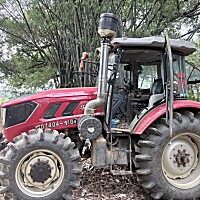 华夏TD1404-1拖拉机