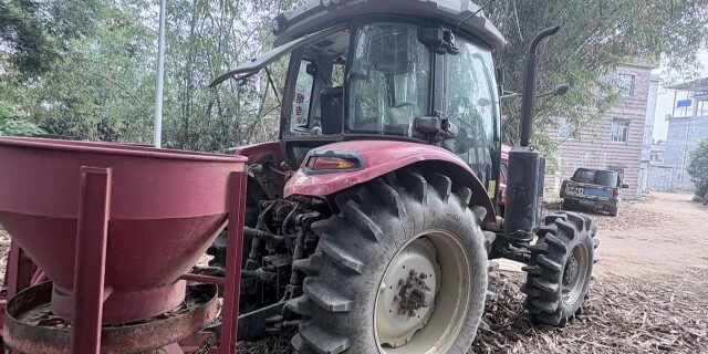 华夏TD1404-1拖拉机