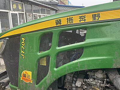 冀拖奔野JT704拖拉机