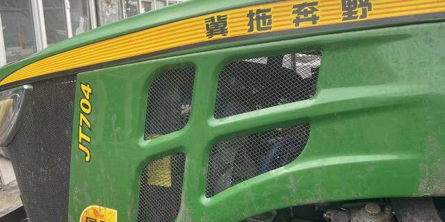 冀拖奔野JT704拖拉机