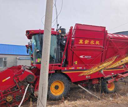 河北冀新4YZJ-5A1玉米茎穗兼收机
