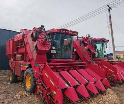 河北冀新4YZJ-5A1玉米茎穗兼收机