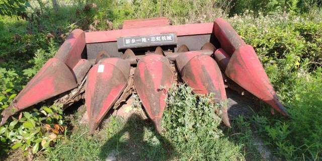 中联谷王4LZ-8B1谷物联合收割机