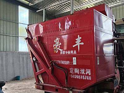 河南豪丰3行玉米收割机