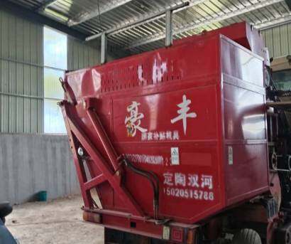 河南豪丰3行玉米收割机