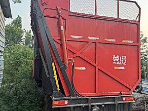 英虎4YZ-4B玉米收获机