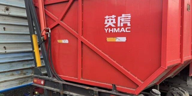 英虎4YZ-4B玉米收获机